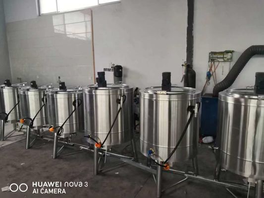 máquina SUS304 del pasteurizador de la leche de 220V 50Hz 50 grados 99 grados